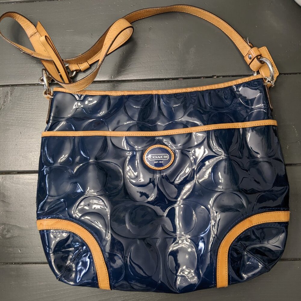 Coach Peyton Shoulder Purse Navy Blue Patent Leather Handbag F20022